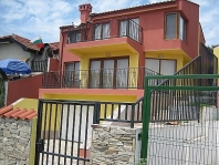 Дом в Черноморец
