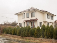Дом в Лъка